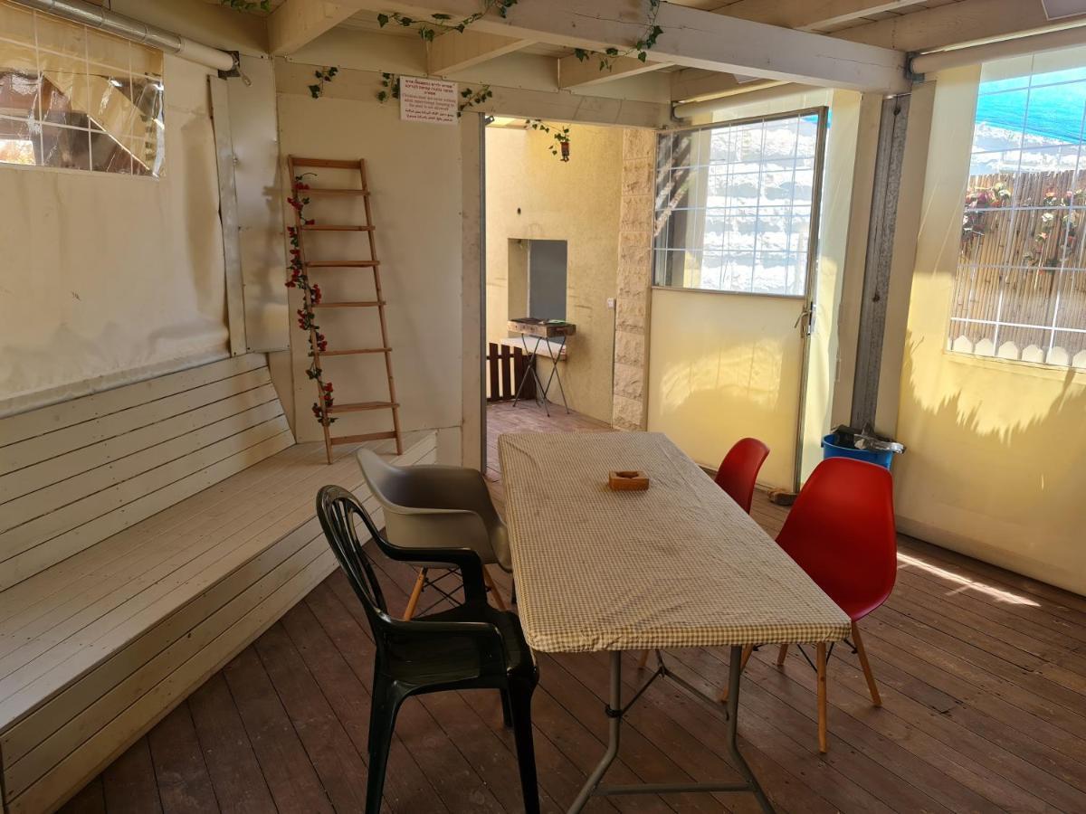 Vida Bhermon 2, One Small Wooden Cabin 迈季代勒舍姆斯 外观 照片
